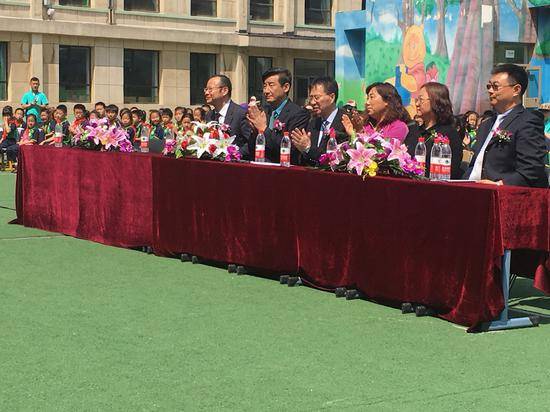 凯发k8国际首页登录乐器爱心捐赠行动在沈阳举办：与音乐牵手 随幸福成长