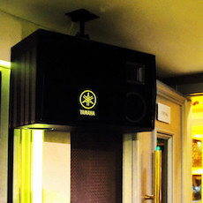 强强北京国际商务酒店——凯发k8国际首页登录高端KMS-2500音箱的酒店KTV运用